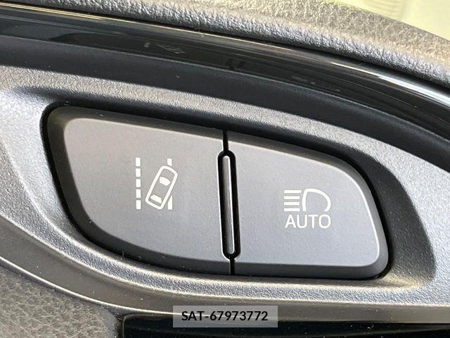 Toyota VITZ 2018-07 8355854-5