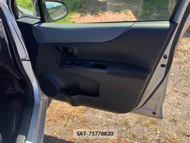 Toyota VITZ 2014-01 8355857-16