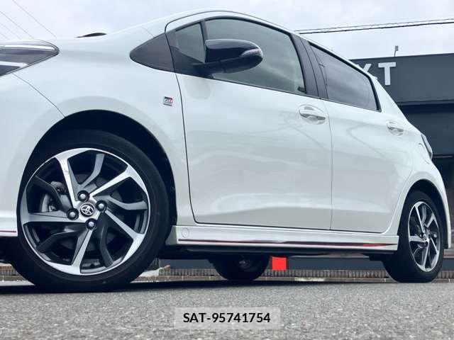 Toyota VITZ 2017-10 8355853-14