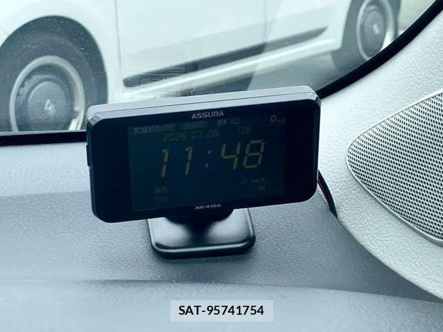 Toyota VITZ 2017-10 8355853-2