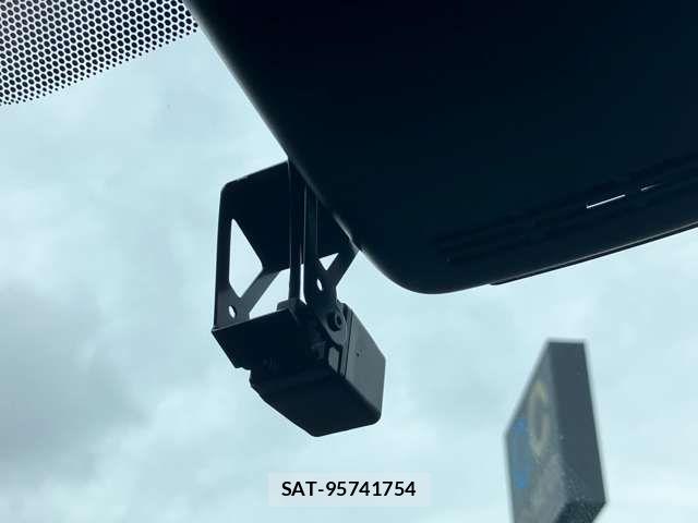 Toyota VITZ 2017-10 8355853-3