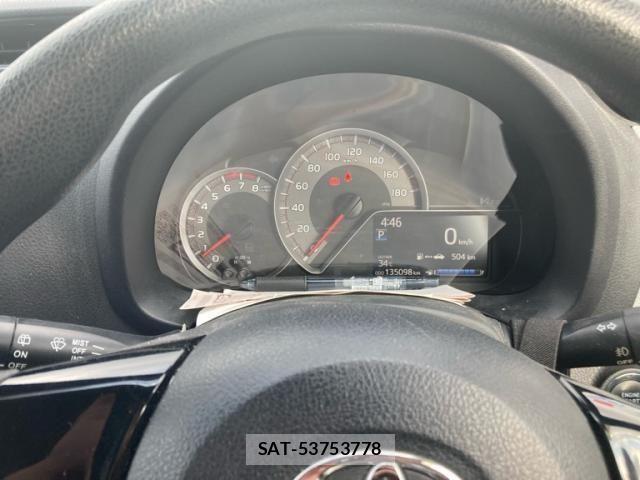 Toyota VITZ 2015-11 8369610-15
