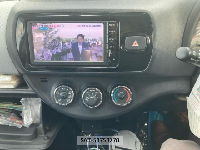 Toyota VITZ 2015-11 8369610-17