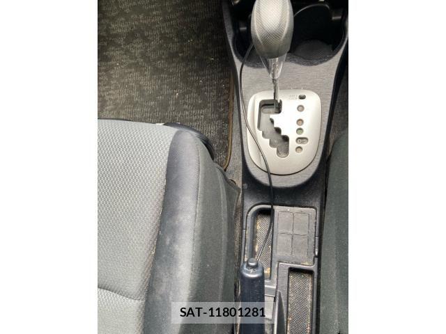 Toyota VITZ 2013-11 8369613-20