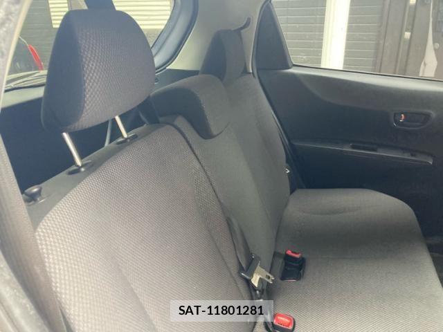 Toyota VITZ 2013-11 8369613-8