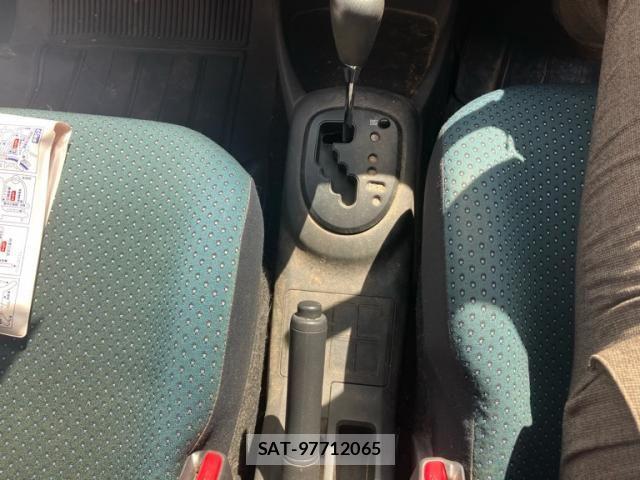 Toyota VITZ 2005-07 8369617-20