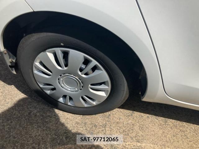 Toyota VITZ 2005-07 8369617-5