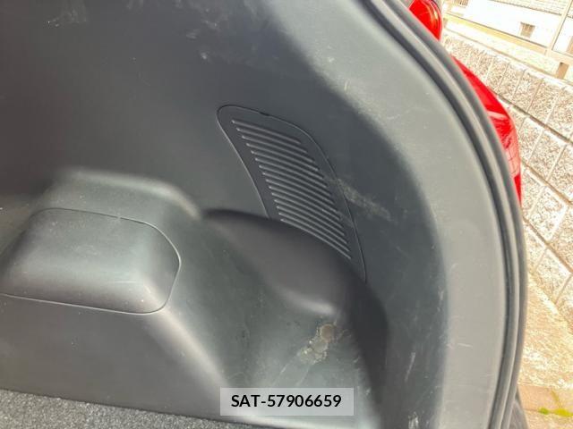 Toyota VITZ 2006-08 8369620-14