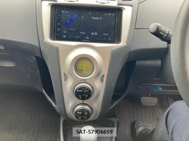 Toyota VITZ 2006-08 8369620-16
