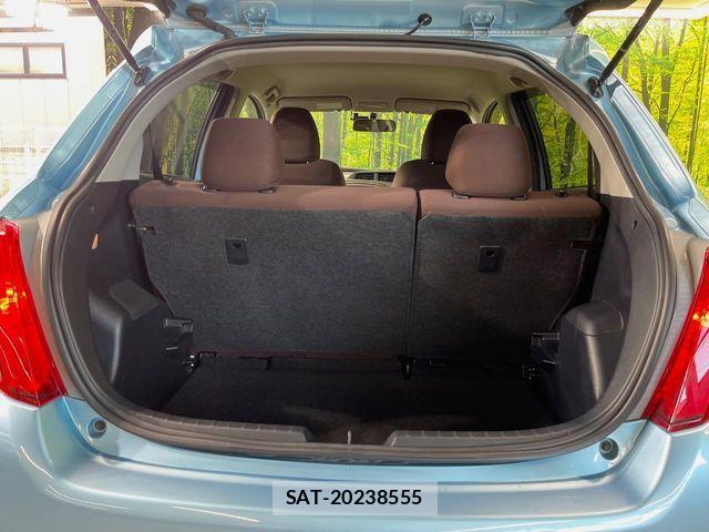 Toyota VITZ 2012-02 8369611-9