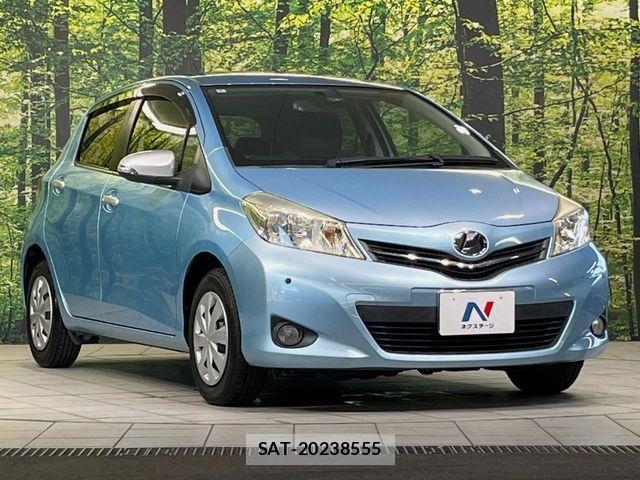 Toyota VITZ 2012-02 8369611-15