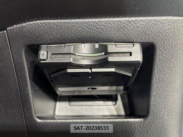 Toyota VITZ 2012-02 8369611-6