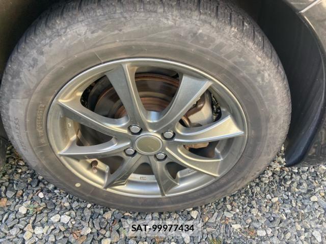 Toyota VITZ 2015-12 8369608-4