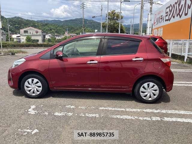 Toyota VITZ 2019-06 8369603-13