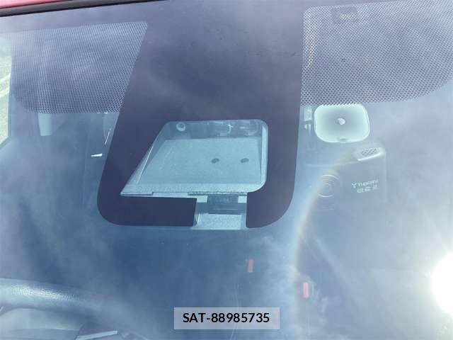 Toyota VITZ 2019-06 8369603-15