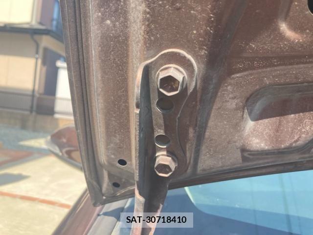 Toyota VITZ 2014-07 8369609-17