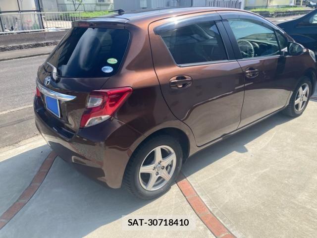 Toyota VITZ 2014-07 8369609-6
