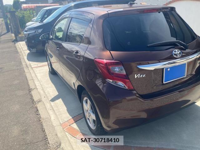 Toyota VITZ 2014-07 8369609-7