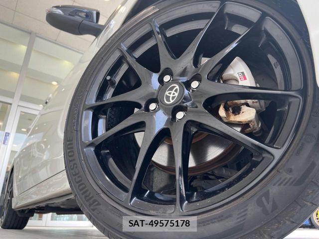Toyota VITZ 2019-09 8369601-11