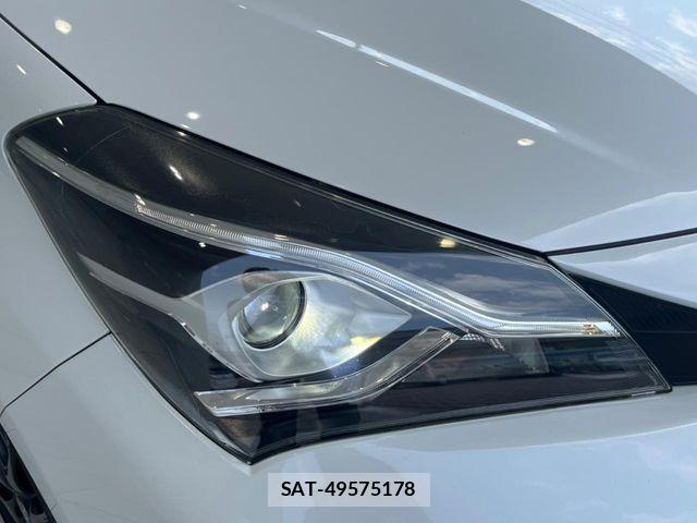 Toyota VITZ 2019-09 8369601-12