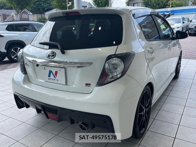 Toyota VITZ 2019-09 8369601-16