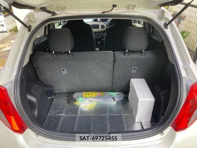 Toyota VITZ 2011-09 8369615-9