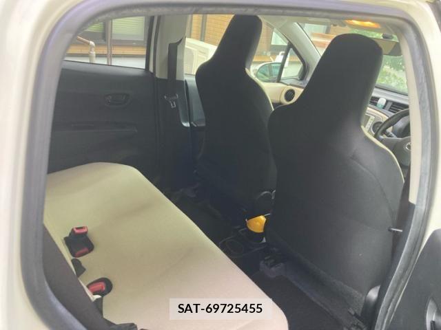 Toyota VITZ 2011-09 8369615-13