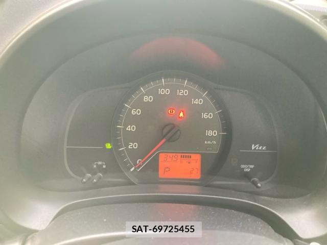 Toyota VITZ 2011-09 8369615-16