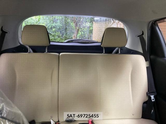Toyota VITZ 2011-09 8369615-25