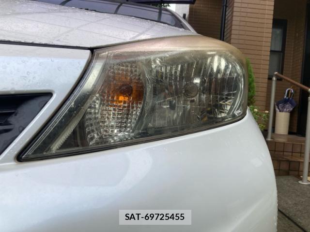 Toyota VITZ 2011-09 8369615-2