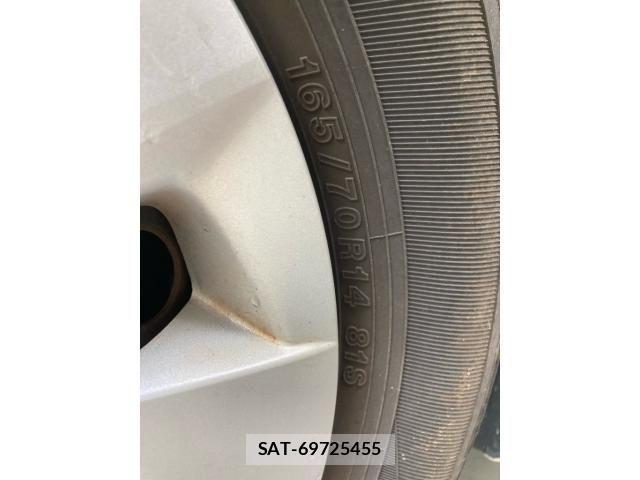 Toyota VITZ 2011-09 8369615-6