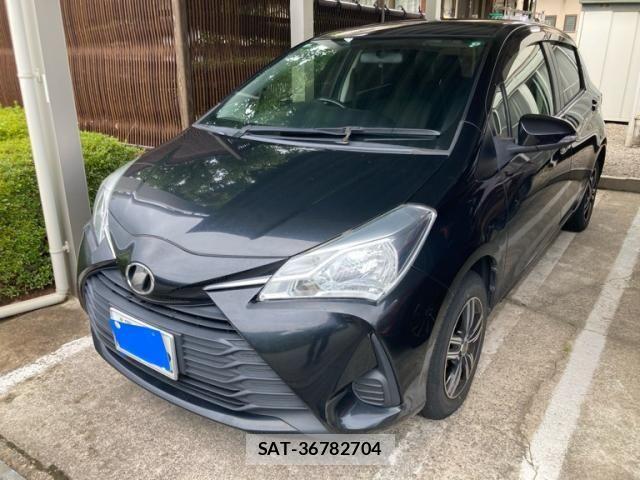 Toyota VITZ 2017-08 8369606-0