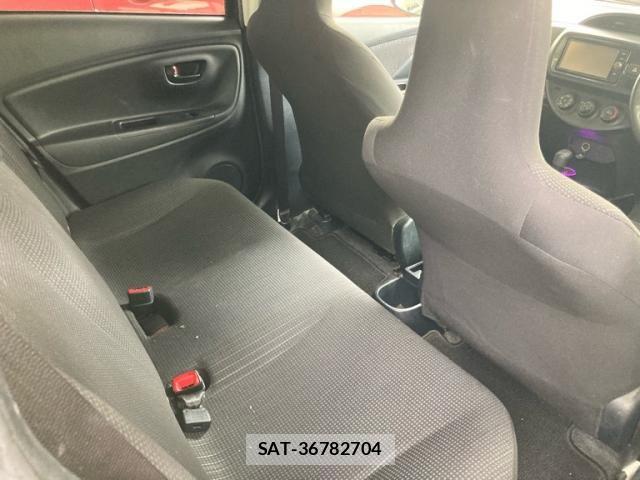 Toyota VITZ 2017-08 8369606-7
