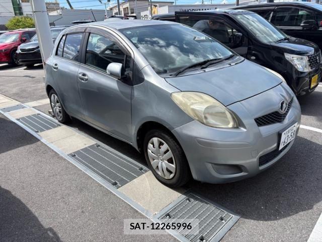 Toyota VITZ 2009-10 8369616-0