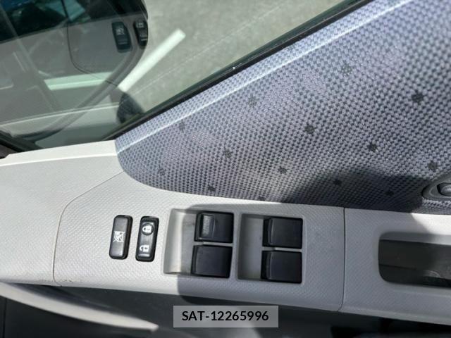 Toyota VITZ 2009-10 8369616-10