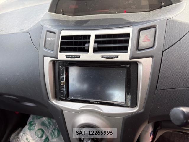 Toyota VITZ 2009-10 8369616-13