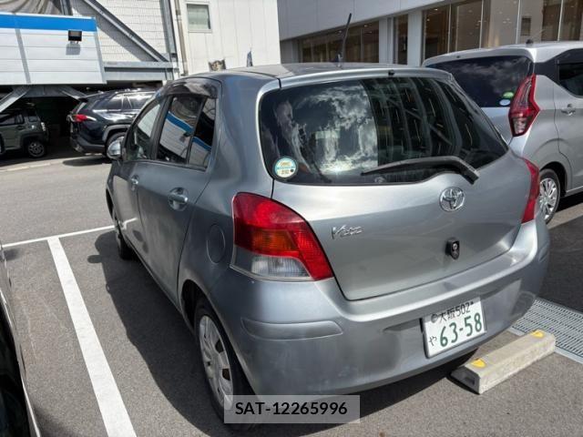 Toyota VITZ 2009-10 8369616-3