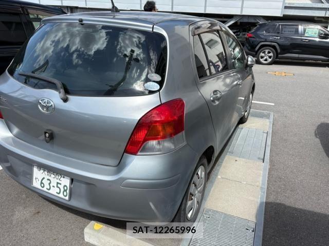 Toyota VITZ 2009-10 8369616-4