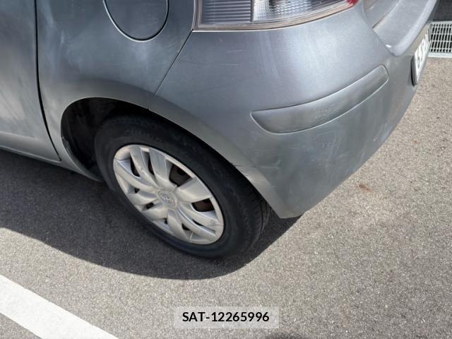 Toyota VITZ 2009-10 8369616-6