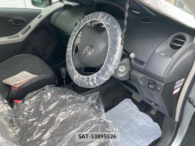 Toyota VITZ 2009-08 8369614-10