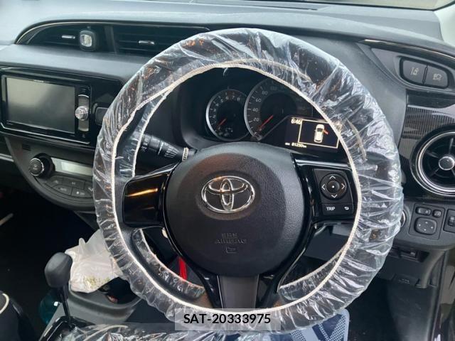Toyota VITZ 2018-06 8369604-19