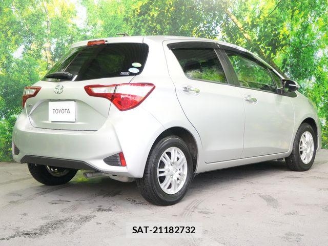 Toyota VITZ 2018-10 8369605-10