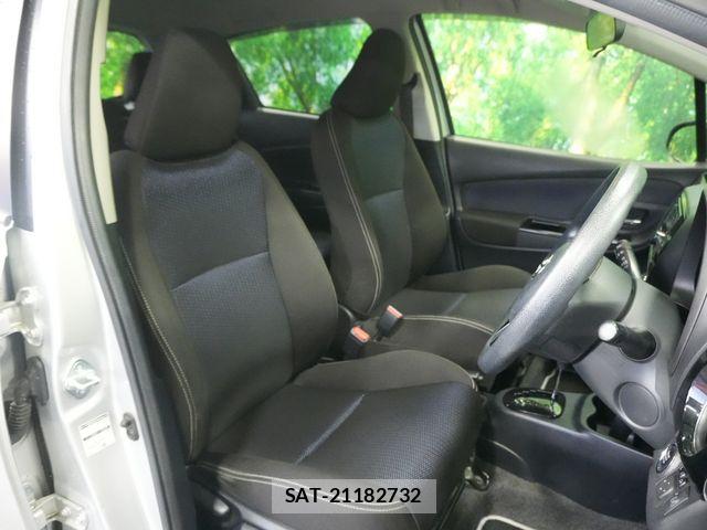 Toyota VITZ 2018-10 8369605-21