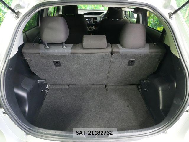 Toyota VITZ 2018-10 8369605-25