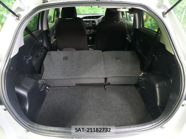 Toyota VITZ 2018-10 8369605-26
