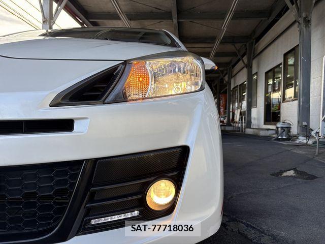 Toyota VITZ 2011-11 8369607-19