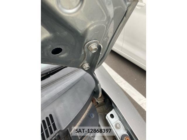 Toyota VITZ 2009-09 8369618-14