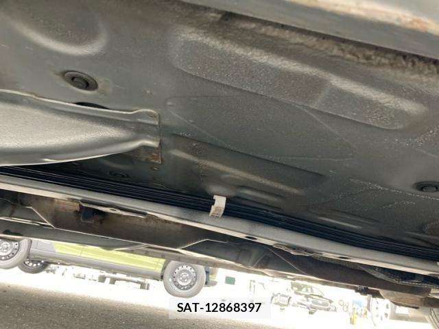 Toyota VITZ 2009-09 8369618-17