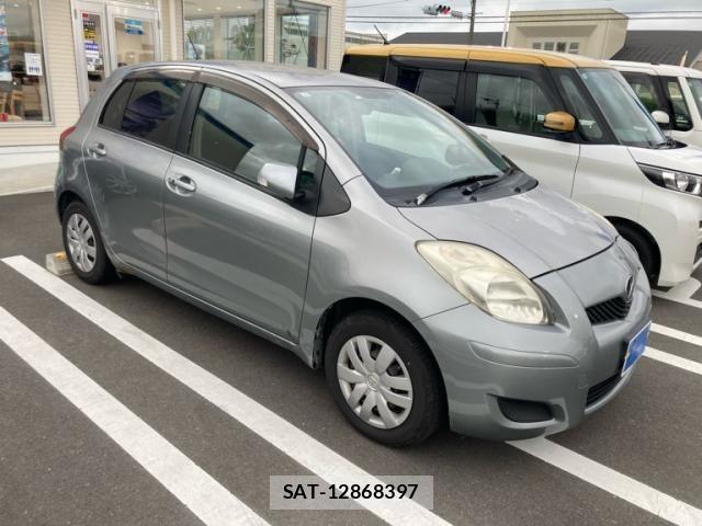 Toyota VITZ 2009-09 8369618-1