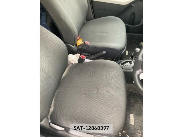 Toyota VITZ 2009-09 8369618-20